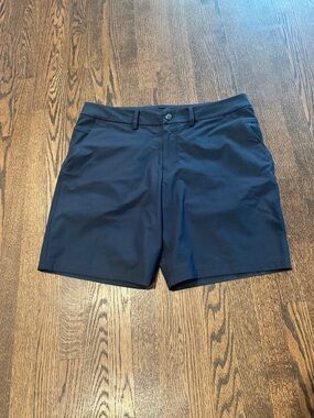 lululemon athletica Men's Navy Flat-Front Performance Shorts - Commission Shorts